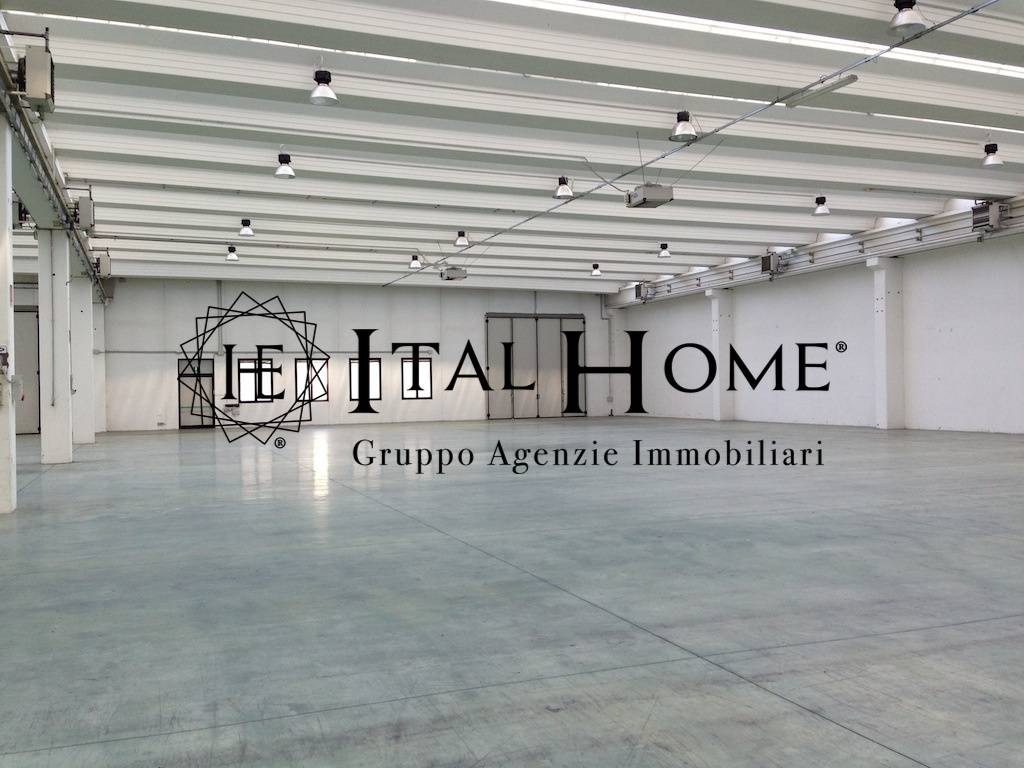 Capannone a Galbiate