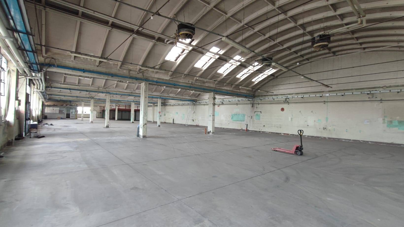 Capannone a Cinisello Balsamo