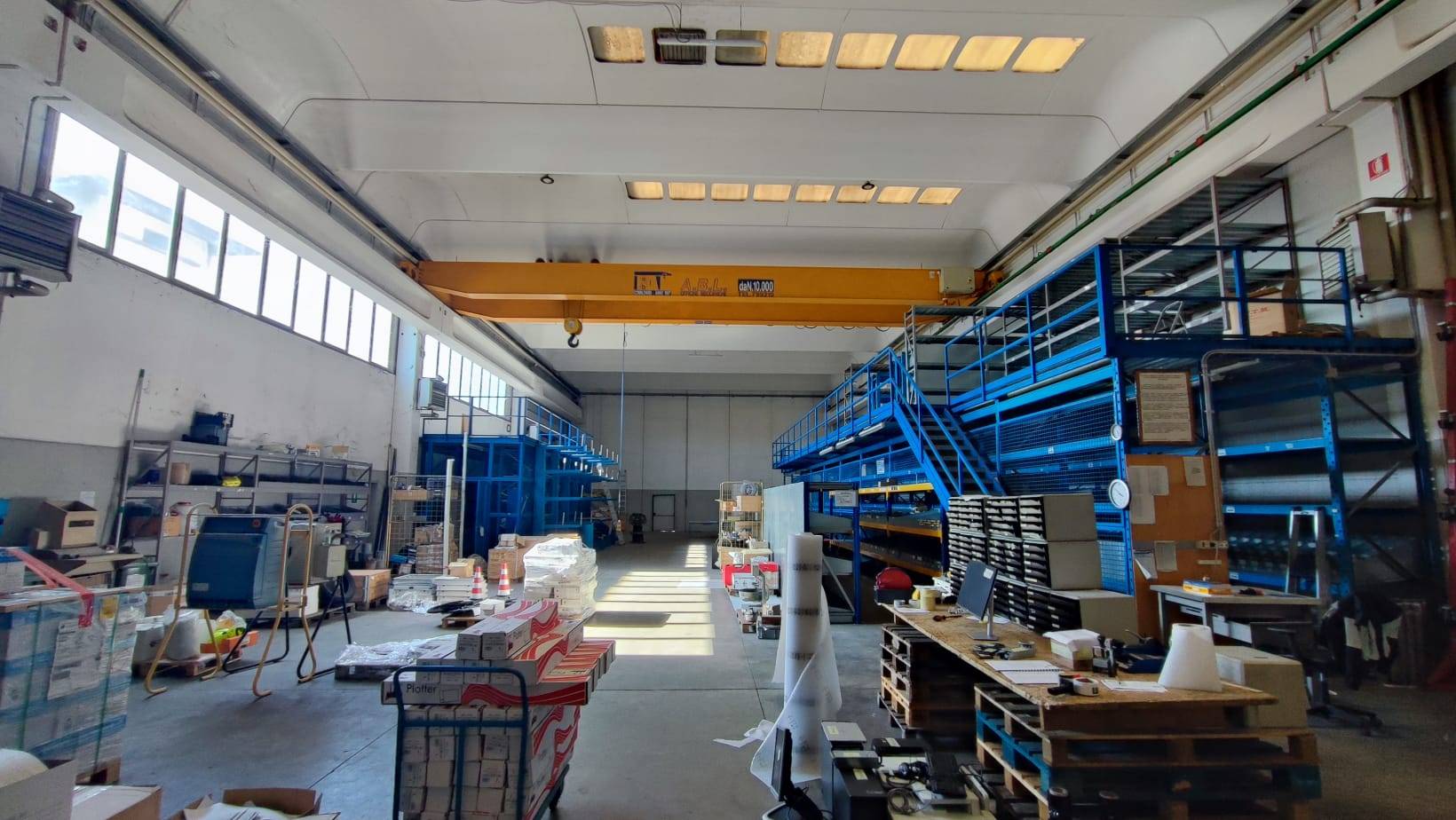 Capannone a Calusco d'Adda