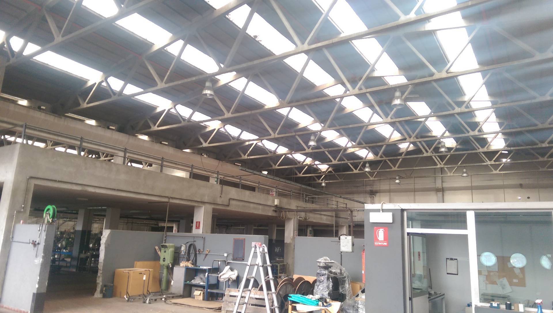 MAGAZZINO IN VENDITA ZONA SALA AL BARRO DI 3000 MQ